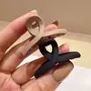 Pinza de Agarre Pequeña Estilo Coreano Exquisita Negra Mate Marrón Claro Pinza de Garra Pequeña para Flequillos Percha Superior Craneal Pinza de Pelo Pequeña Cruzada