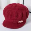 Novos Chapéus de Lã Tricotados para Meia-Idade e Idosos, Chapéus de Tricô Quentes de Inverno para Senhoras Idosas, Chapéus de Tricô Acolchoados de Veludo para Mães