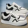 Zapatillas casuales transpirables de verano para hombre, con diseño único y versátiles, adecuadas para estudiantes de secundaria, zapatillas deportivas, zapatillas casuales blancas, zapatos de moda