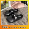 Pantuflas Cerradas para Mujer 2026 Estilo Nuevo Casual Cómodas Versátiles Moda Estilo Hada Dulce Resistentes al Desgaste Pantuflas Frescas para Salir