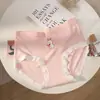 Pantalones Cortos de Algodón Antibacteriano de 10A con Refuerzo de Modal Sin Costuras de Cintura Media Triangulares para Mujer Primavera y Verano