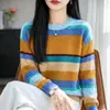 Suéter de tricô listrado para mulheres, curto, gola redonda, de caimento solto, top de tricô casual e estiloso, com uma vibe descontraída e um efeito emagrecedor