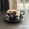 Taza de Café Lily Diseño de Nicho Taza de Cerámica y Platillo Set Taza para el Hogar Blanco y Negro Floral Arte Latte Taza para Latte