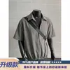 Camiseta listrada de luxo leve, masculina de verão com mangas curtas, camisa polo para menino com design italiano, estilo japonês, legal e estilosa