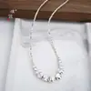 Collar de Ojo de Gato Plateado con Gradiente Cepillado del Mismo Estilo de la Tienda de Oro Puzuo para Mujer, Moda de Nicho de Lujo Ligero con un Toque de Alta Gama, Cadena para la Clavícula