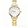 Relógio moderno com pulseira de aço, popular relógio feminino de comércio exterior, fabricante atacadista, simples relógio de pulso de quartzo estilo coreano para mulheres com pulseira de aço inoxidável