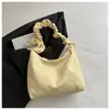 Bolsa Tote Grande de Ombro Transversal Feminina 2026 Novo Estilo Relaxamento Estrela Plissada Casual para Trabalho Estudante Universitário