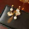 Pendientes de Calabaza con Cierre de Seguridad, Madreperla y Circonita, Lujo Ligero, Sensación de Alta Gama, Pendientes Versátiles, Nuevo Estilo Chino, Pendientes Exquisitos de Nicho para Mujer