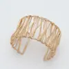Aliexpress Mais Vendido Pulseiras Populares Europeias e Americanas Pulseiras Casuais Semicirculares Vazadas em Forma de C Tendência e Mais Fáceis de Combinar Acessórios de Mão Atacado