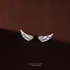 Brincos de Prata Esterlina S925 Femininos Asas de Anjo Clipe de Orelha Luxo Acessível Design de Nicho Gancho de Orelha com Asas Brincos Estilo Fada Estilosos
