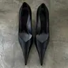 Tacones de aguja vintage para chica picante tacones altos para mujer 2026 otoño nuevo estilo moda retro versátil estilo socialité zapatos de salón de boca poco profunda