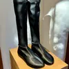 2026 Nuevas Botas Elásticas Ajustadas de Caña Alta con Punta Redonda para Otoño/Invierno para Mujer, Botas Largas de Moda con Suela Plana y Efecto Adelgazante