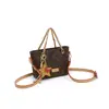 2026 Nova Bolsa Transversal Feminina Bolsa de Mão Retro Tendência para o Trabalho Bolsa de Corrente Versátil Bolsa Cesta para Mulheres