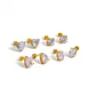 Brincos Europeus e Americanos Pequenos e Delicados com Quatro Garras Cravejados de Diamantes, Versáteis e Elegantes Brincos de Aço Inoxidável para Piercing, Cor Dourada 18K Conservadora
