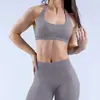 Sujetador de yoga cruzado transfronterizo europeo y americano, camiseta sin mangas de tres capas de alta elasticidad con sujetador incorporado, espalda y hombros bonitos, cuello halter, cómodo y ajustado