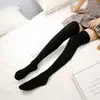 Calcetines blancos de mujer hasta la rodilla para primavera y verano, calcetines largos estilo JK japonés, calcetines altos adelgazantes para muslos, calcetines altos de algodón para estudiantes, industria de calcetines de Zhuji