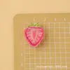 Adornos de resina transparentes y tridimensionales de cereza y fresa, pequeños accesorios para manualidades DIY, dijes creativos para zapatos, imanes para refrigerador, artículos de comida en miniatura