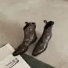 Nuevas botas Chelsea retro ultrasuaves para mujer, botas vaqueras estilo western con tacón grueso y corte en V, botas ajustadas plisadas, botines de punta fina con corte en V