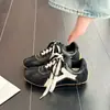 Tênis de Treino Forrest Gump Aumentador de Altura Estilo Coreano Feminino 2026 Nova Moda Outono Versátil com Cadarço Tênis Casual Cano Baixo Tênis de Skate