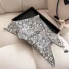 Novo Lenço de Cabeça Estilo Coreano para Mulheres, Lenço Triangular Decorativo Versátil para Primavera e Verão, Lenço de Seda para Viagem