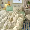 Set de Ropa de Cama para Bebé de Grado A Algodón Puro Cuatro Piezas Estilo Fresco Ins Algodón Lavado Dibujos Animados Lindos Estilo Crema Sábana Funda de Edredón