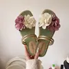 Sandalias Planas Versátiles de Suela Suave Estilo Romano para Playa, Hogar, Moda Nueva de Verano y Otoño 2025
