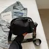 Bolso de Hombro para Mujer Bolso Casual Bolso Cosmético Transfronterizo Nuevo de Moda Simple de Nicho Bolso Cuadrado Pequeño Ligero Versátil Bolso Cruzado