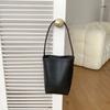 Bolso de Hombro para Mujer de Nuevo Estilo Transfronterizo, Simple y Versátil, Bolso Cubo de Moda de Gama Alta, Bolso de Mano de Estilo de Nicho de Gran Capacidad