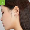 Clip para oreja de perla de plata esterlina s925 de origen europeo y americano, una sola pieza, decoración de doble uso, joyería simple sin orificio para la oreja SCE1010