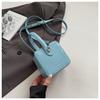 Bolso de Mano de Lujo de Alta Gama para Mujer 2026 Modelo Nuevo Exquisito Versátil Hombro Pequeño Cuadrado Bolso Cruzado para Viajar