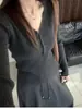 Tricô Coreano Novo 2025 Lã Pura Feminino Gola V Cor Sólida Pulôver Slim Simples Manga Longa Camada Base