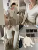 Verano Verano Chica Simple Versátil Cuello Redondo Algodón Acanalado Color Sólido Cepillado Ligero Cálido Ajustado Forma de Huevo Cuello Manga Larga Camiseta Interior para Mujer