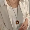 Novo Colar Assimétrico de Resina Estilo Chinês para Mulheres Corrente Longa Retrô Nicho Único Corrente de Suéter Novos Acessórios 2025