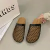 Meias Pantufas Vazadas Tecidas Populares para Mulheres, Novas Sandálias de Rede Super Quentes Verão 2026, Sandálias Respiráveis de Tela Fechadas