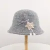 [Em Estoque] Chapéu bucket de lã de alpaca com design de nicho coreano, com estrelas e laços, quente e estiloso