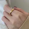 Anillo Sencillo Elegante de Acero de Titanio Japonés y Coreano para Mujer Oro Rosa 18K Patrón Geométrico Anillo de Pareja Nuevo Anillo de Acero Inoxidable