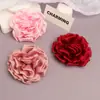 Stock directo de fábrica tela de camelia hecha a mano flores de rosa accesorios para ropa tocados broches pines flores