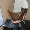 Bolsa de Ombro Leve de Alta Qualidade Estilo Coreano Transfronteiriça, Nova Moda Outono 2026, Bolsa de Mão Casual Versátil, Retrô