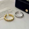 Anel geométrico escovado de prata de lei S925 design de nicho vintage medieval anel quadrado de zircônia simples e elegante moda