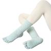 Novas Meias de Yoga Antiderrapantes Coloridas com Bolinhas Meia de Cano Médio com Cinco Dedos Meias Especiais para Yoga Pilates Meias Esportivas para Fitness para Mulheres Outono e Inverno