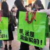 Bolso Conspicuo Bolso Tejido a Mano Recubierto Impermeable Bolsa de Regalo para Exposición de Autos Bolsa de Compras Piel de Serpiente Popular Personalización