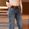 Jeans Premium de Pierna Recta Ajustados para Hombre de Alto Nivel de Hong Kong con Bordado Pesado y Acabado Lavado, Nuevo Modelo para Otoño 2026