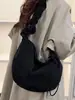 Yuezhi 2026 Verano Nuevo Bolso de Hombro Plegado de Gran Capacidad Tipo Bollo Casual Simple de Alta Gama Versátil Bolso Cruzado