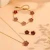 Pendente Único Mais Vendido Através das Fronteiras Flor de Cinco Folhas Joias de Aço Inoxidável Que Não Desbota Diamante Central Conjunto de Joias Flor de Cinco Folhas