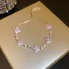 Pulsera de flor de acetato rosa con circonita, ligeramente dulce y delicada, fresca y dulce, joyería con sensación de lujo ligero y alta gama