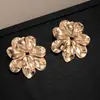 Brincos de Tarraxa Vazados com Flor Europeus e Americanos Temperamento Modernos Personalidade Exagerados High-End Ornamentos para Orelha Atacado Feminino