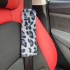Almofada de Ombro de Pelúcia Extensor de Cinto de Segurança de Carro Almofada de Ombro de Pelúcia Longa Cor Sólida Proteção para Cadeirinha Infantil Alça de Ombro Antiderrapante