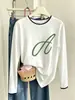 Camiseta de manga larga con cuello redondo, estilo commuter moderno, tipo dos piezas, para mujer, de algodón puro, en blanco, estilo coreano, simple, casual y versátil.
