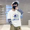 Camiseta de Manga Larga a Rayas con Cuello Redondo de Moda Estilo Coreano para Niños, Ropa de Primavera y Otoño, Niños Estampado de Dibujos Animados Capa Base Algodón Puro Fina