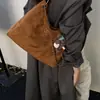 Bolso de Hombro Acolchado con Bordado de Moda con una Cadena Pequeña Estilo Chanel, Elegante Bolso Casual de Gran Capacidad para el Trabajo y el Uso Diario